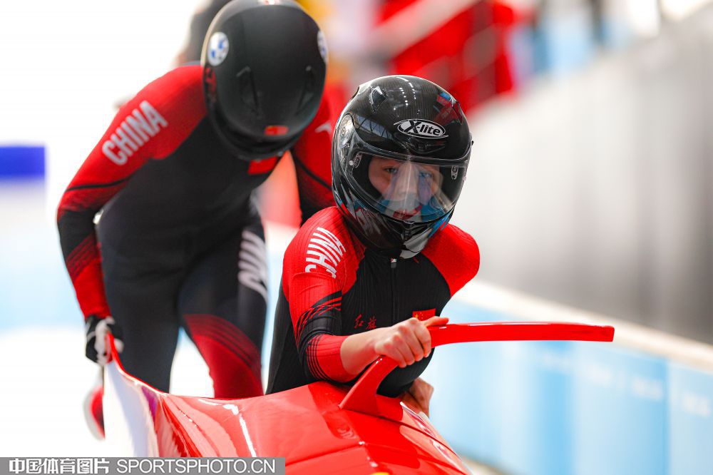 接触球台后 接触球台后